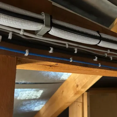 Střešní jednotka 8 kW multisplit, 4 ks vnitřní jednotky – foto 1